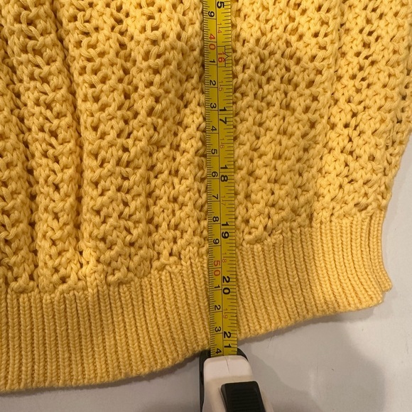 Aaron & Amber Sweater - Butter Yellow Cotton Short Sleeve Sweater-Sz Medium - Picture 5 of 6